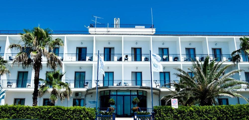 Ticho'S Greenblu Hotel Castellaneta Marina Kültér fotó