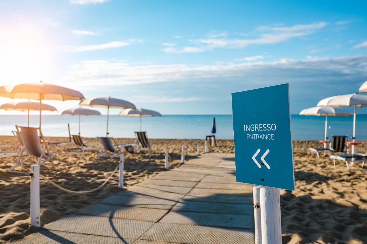 Ticho'S Greenblu Hotel Castellaneta Marina Kültér fotó