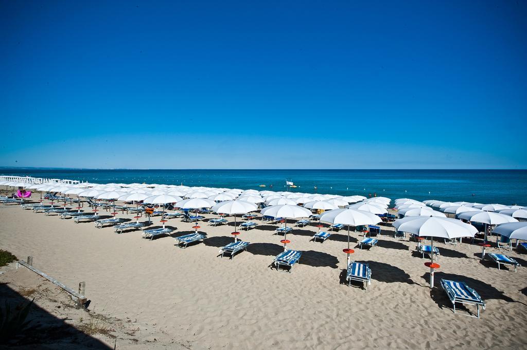 Ticho'S Greenblu Hotel Castellaneta Marina Kültér fotó