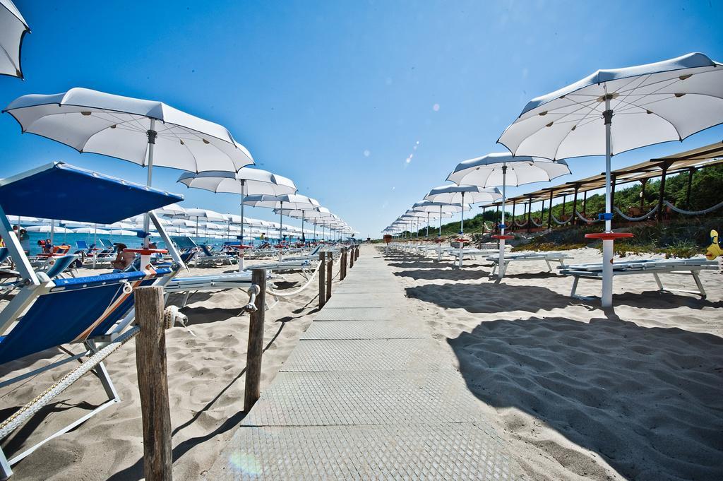 Ticho'S Greenblu Hotel Castellaneta Marina Kültér fotó