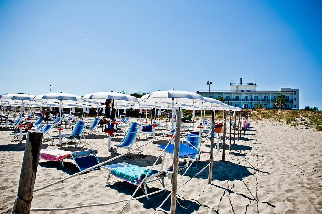 Ticho'S Greenblu Hotel Castellaneta Marina Kültér fotó