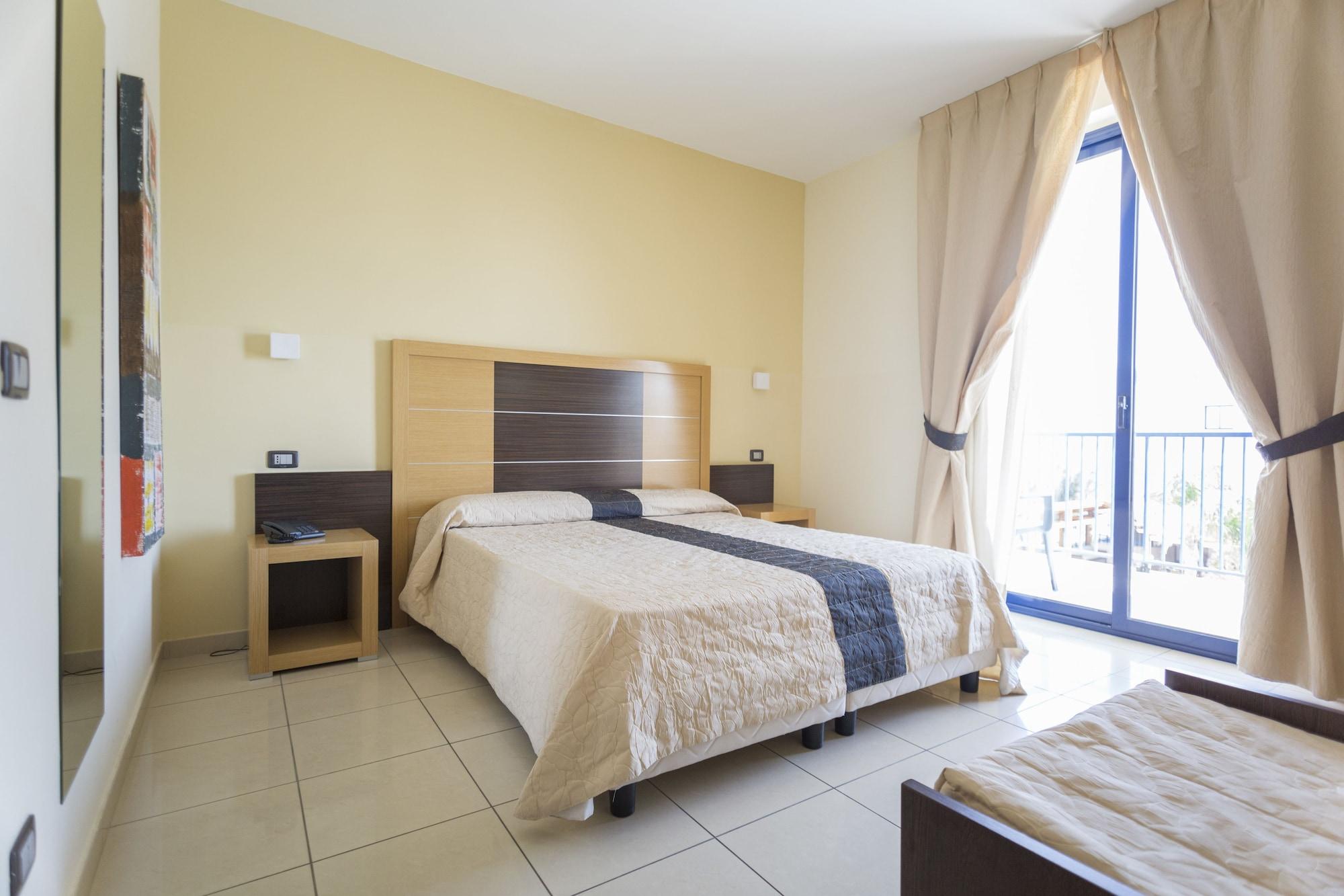 Ticho'S Greenblu Hotel Castellaneta Marina Kültér fotó