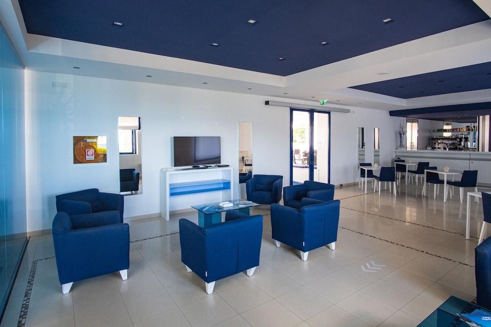 Ticho'S Greenblu Hotel Castellaneta Marina Kültér fotó