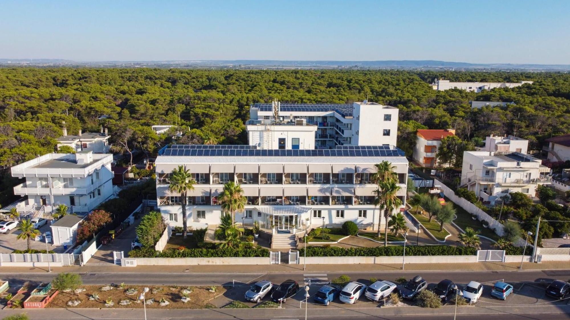 Ticho'S Greenblu Hotel Castellaneta Marina Kültér fotó