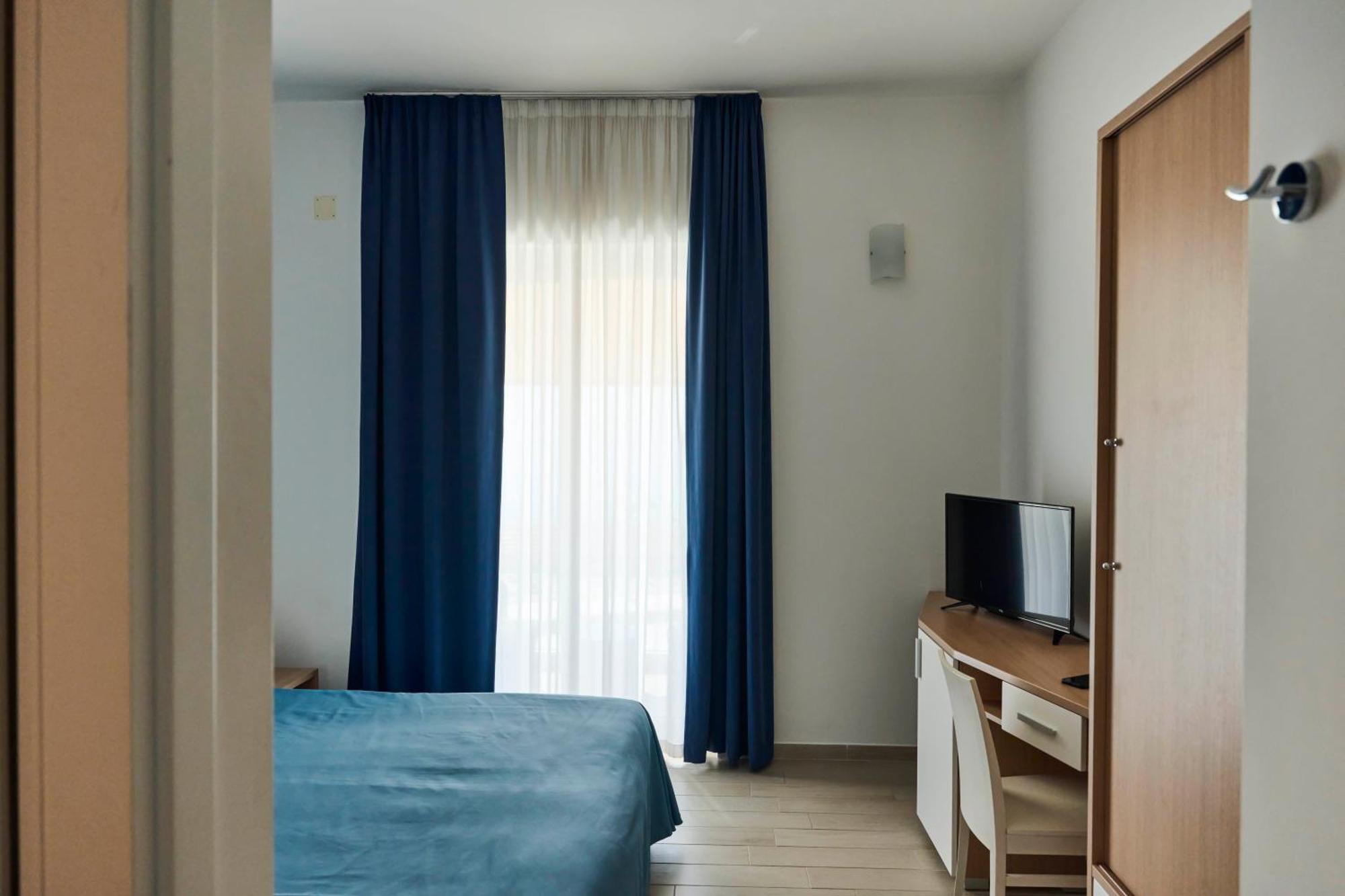Ticho'S Greenblu Hotel Castellaneta Marina Kültér fotó