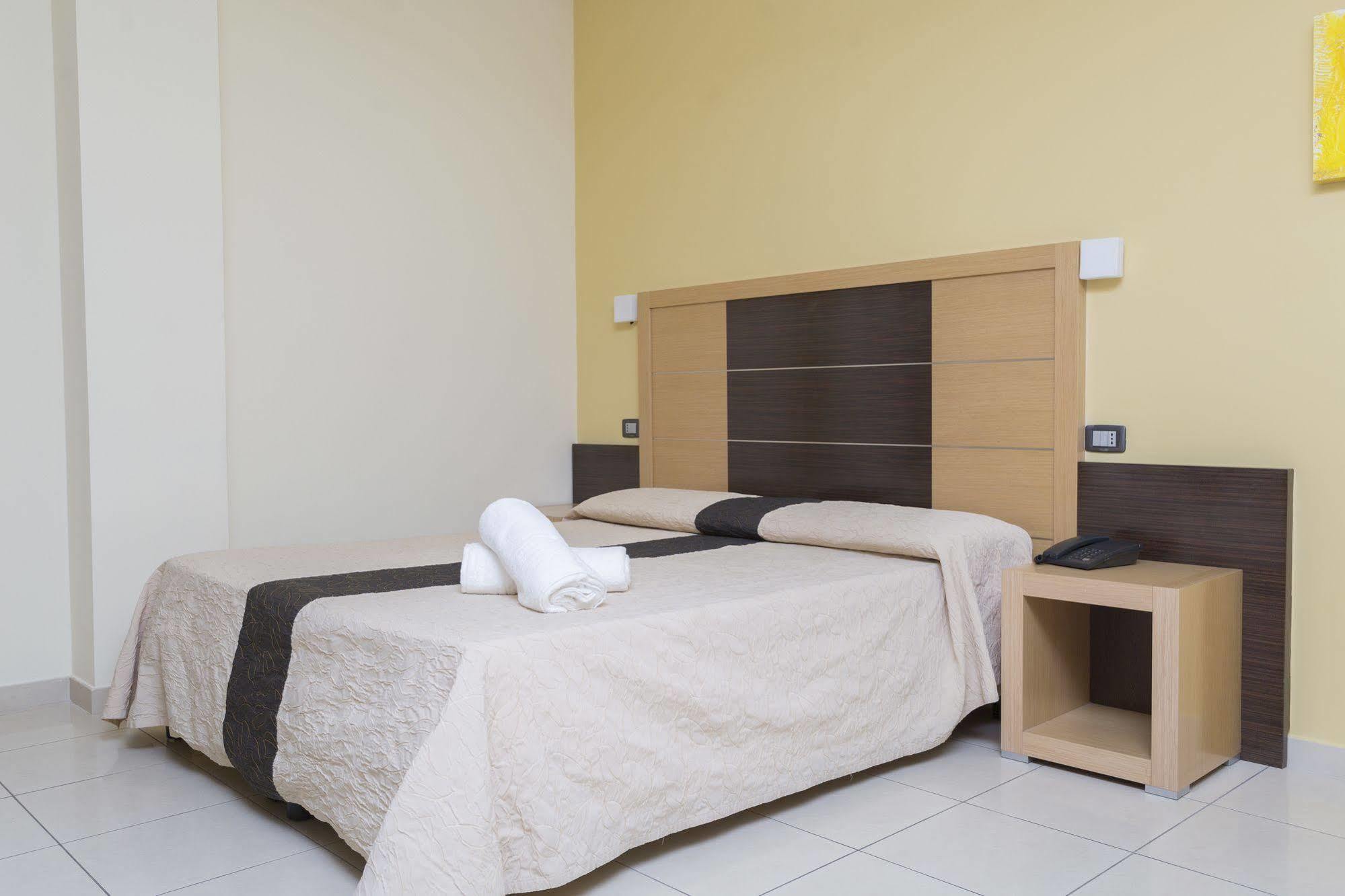 Ticho'S Greenblu Hotel Castellaneta Marina Kültér fotó